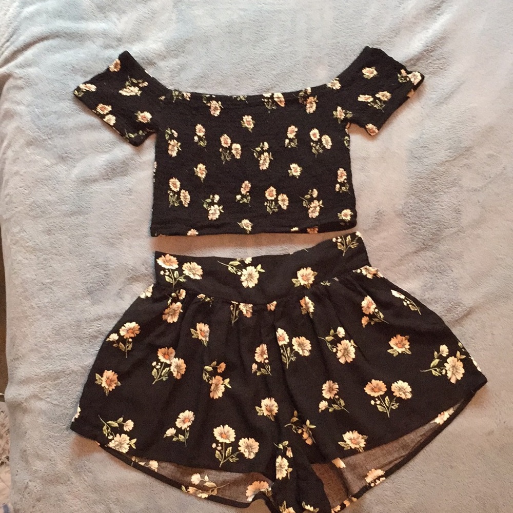 Super cute two piece set